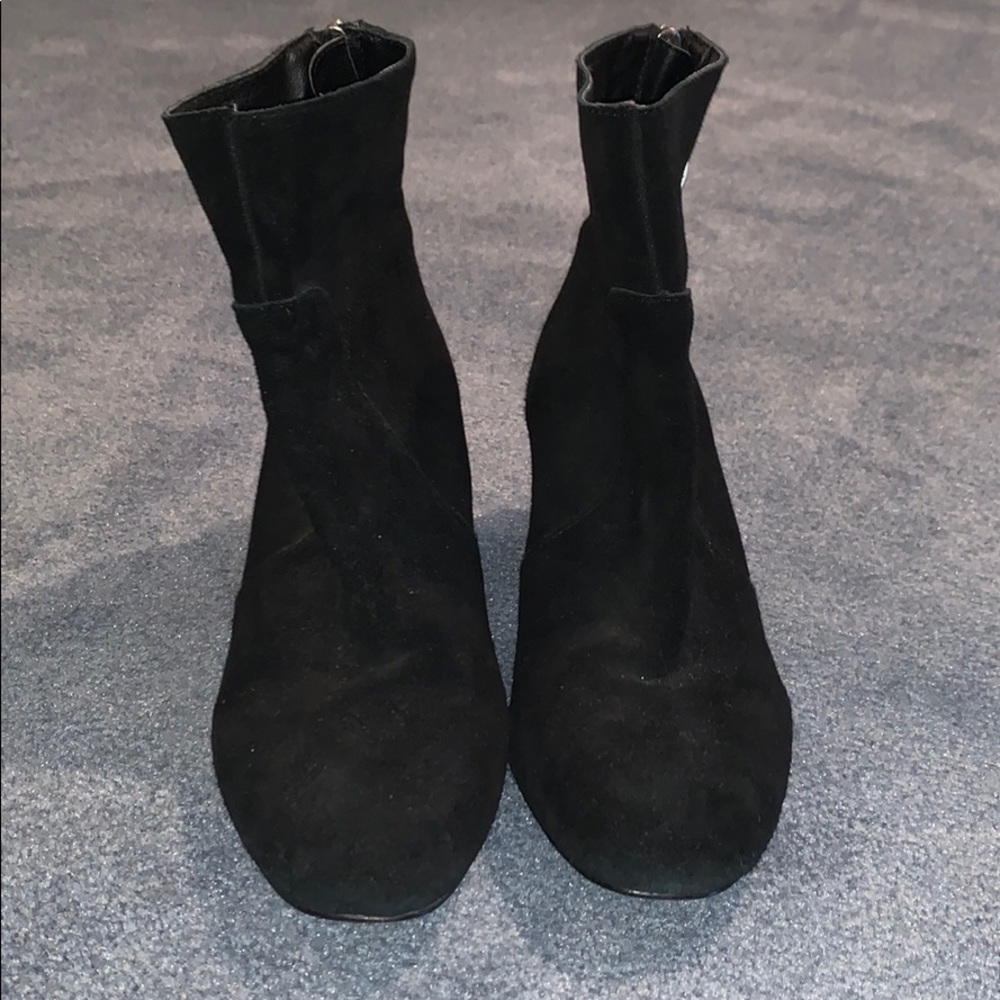 Urban Outfitters Black booties